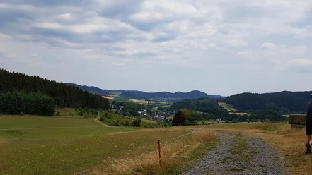 Blick nach Arfeld, Schwarzenau und das Hüttental