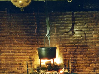 Herdfeuer im Schloss Junkernhees