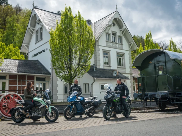 Start am Bahnhof Deuz