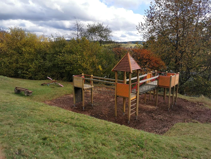 Spielturm Spielplatz Breslauer Straße Erndtebrück