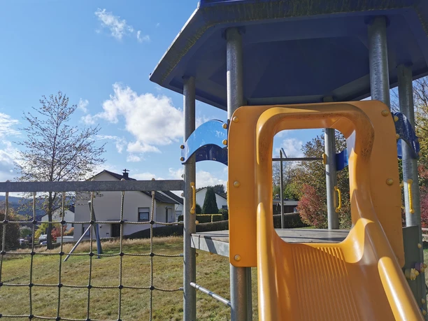Kletterturm Spielplatz Kampenstraße Erndtebrück