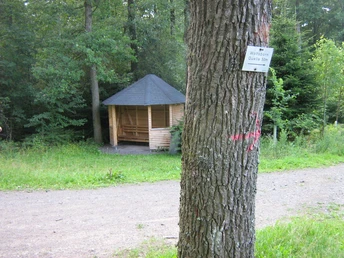 Schutzhütte Nähe Wolfsbornquelle