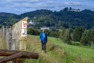 Wanderweg oberhalb vom Kurpark Wanderweg oberhalb vom Kurpark