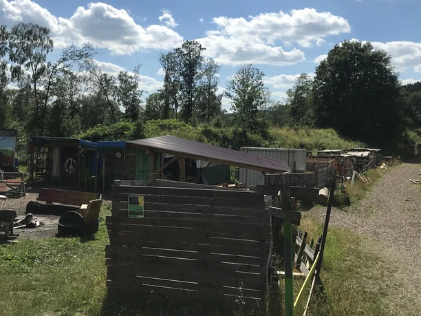 Der Rabauki Bauspielplatz auf dem Erfahrungsfeld Schön&gut auf dem Fischbacherberg