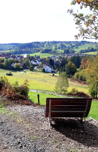 Rastplatz mit herrlichen Ausblick auf Herzhausen