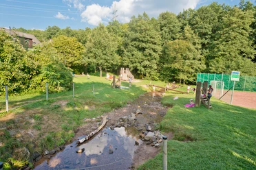 Bachlauf auf dem Spielplatz Zitzenbachstraße