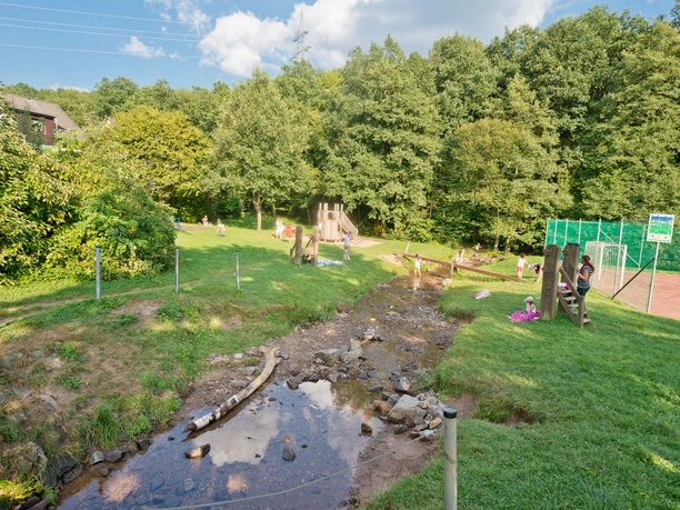 Bachlauf auf dem Spielplatz Zitzenbachstraße
