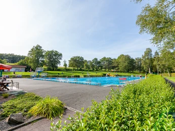 Warmwasserfreibad Buschhütten