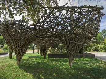 Skulptur im Stadtgarten Skulptur im Stadtgarten
