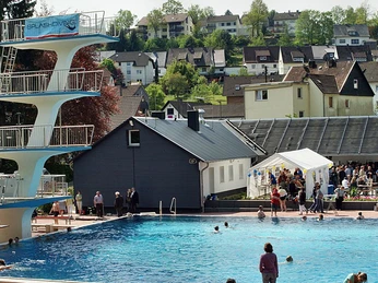Warmwasserfreibad Geisweid
