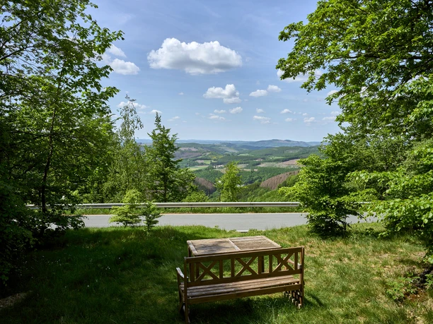 Eisenstraße: Aussichtspunkt Schöne Aussicht, Netphen Eisenstraße: Aussichtspunkt Schöne Aussicht, Netphen