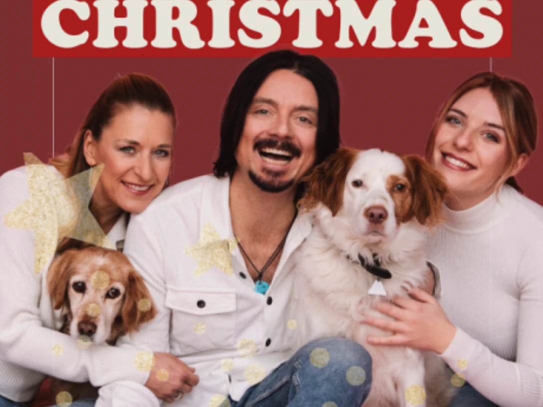 Family Christmas.png