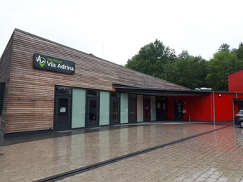 Außenansicht Via Adrina Zentrum in Arfeld