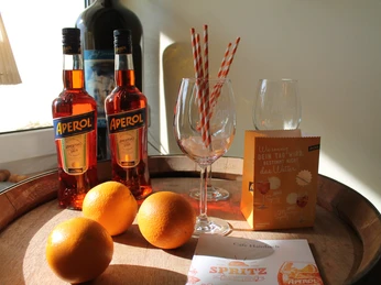 Aperitif im Café