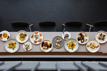 Das neue Capitol; Restaurant