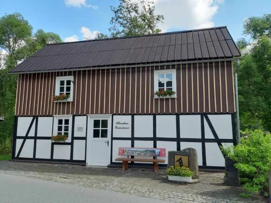 Aussenansicht vom Heimathaus in Diedenshausen