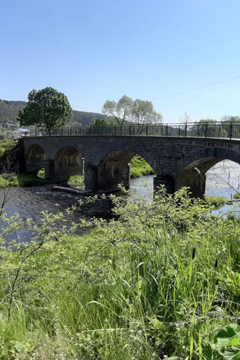 Rundbogenbrücke in Beddelhausen