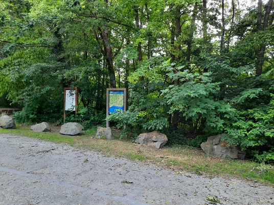 Wanderschuhe geschnürt und los geht's