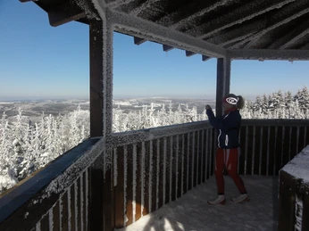 Aussichtsplattform Ziegenhellenturm bei Wunderthausen
