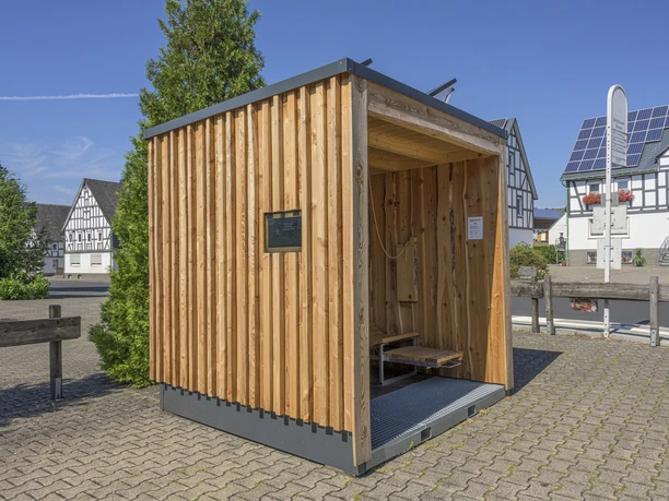 Lesekorb Bad Berleburg-Berghausen Lesekorb beim Dorfladen