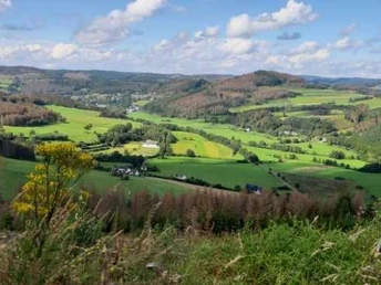 Tolle Aussicht von der Kalmbracht nach Schwarzenau