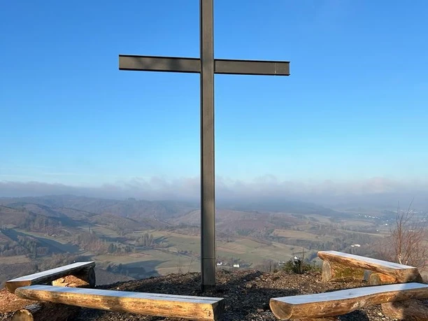 Gipfelkreuz vom Berg Hohenstift