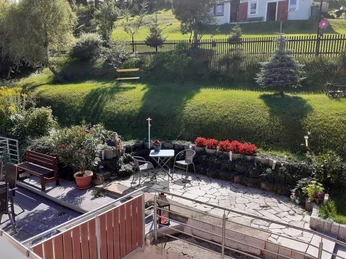 Blick auf Balkonterrasse