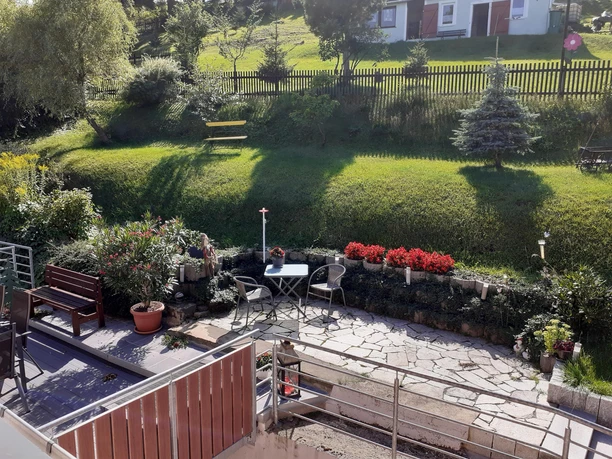 Blick auf Balkonterrasse