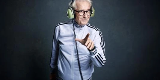 Christoph Brüske Kabarett auf Juist.jpg Christoph Brüske Kabarett auf Juist