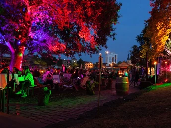 Abend auf im Saarlouiser Inselgarten