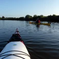 Kanufahrer_auf_der_Oste_Dr.LarsKlueser_CC-BY-SA.jpg
