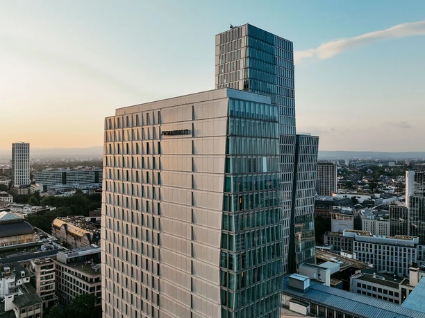 JW Marriott Hotel Frankfurt - Hotel-Hochhaus Modernes JW Marriott Hotel-Hochhaus.