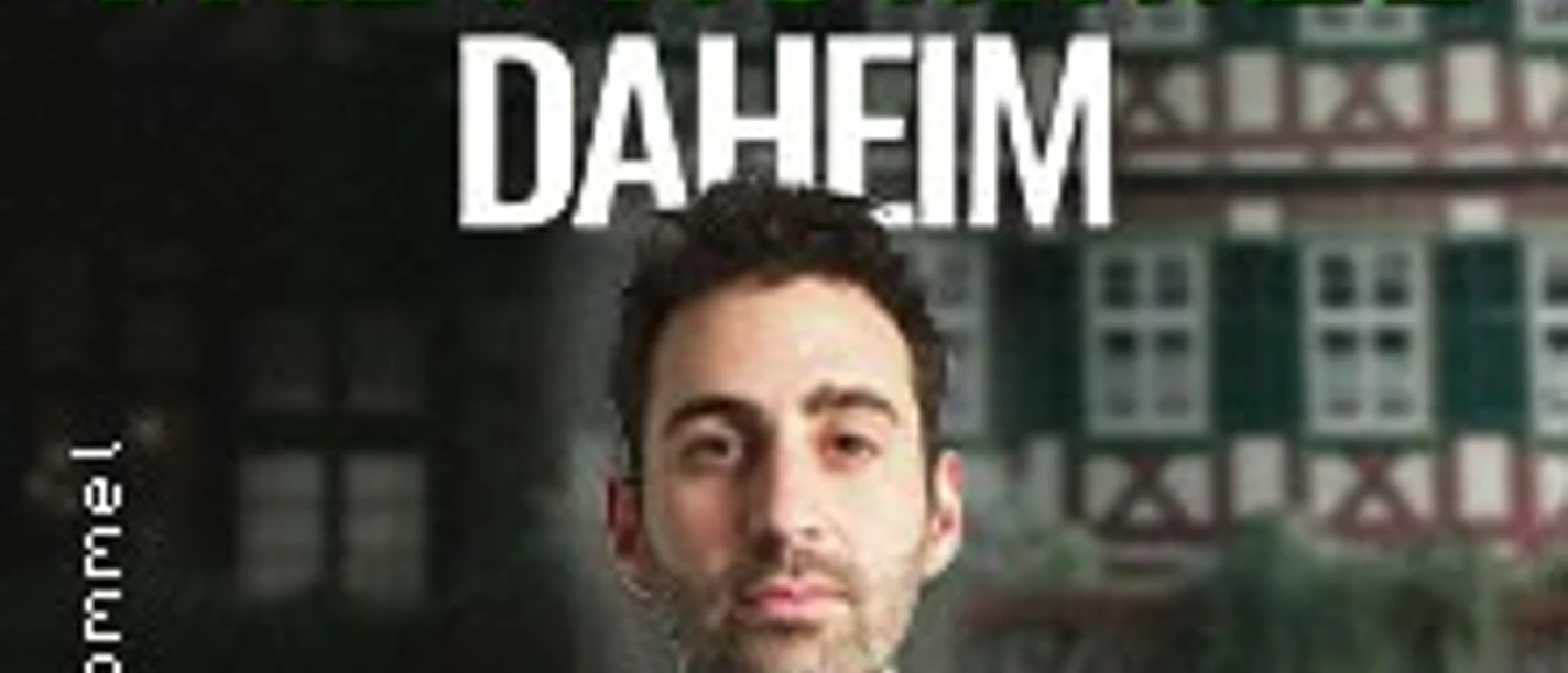 Fabi Rommel auf Stand-up-Comedy-Tour mit dem Programm "Daheim" im Jahr 2025.