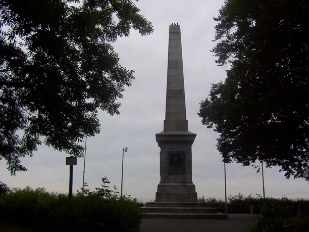 Die Statue des St. Antonius am gleichnamigen Platz