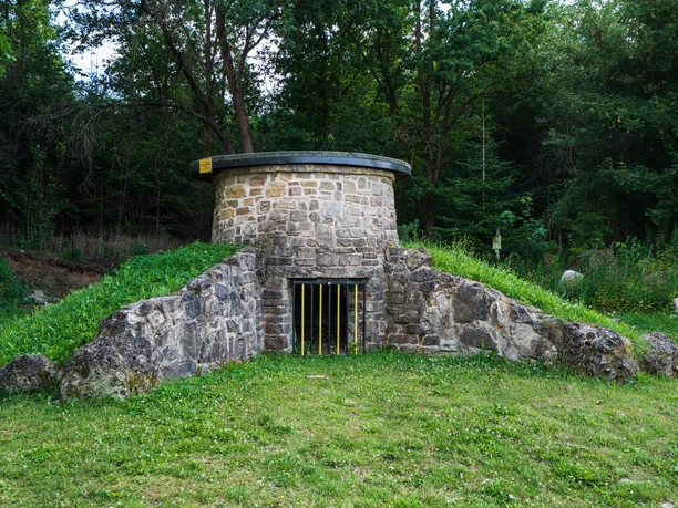 Historischer Gipsbrennofen