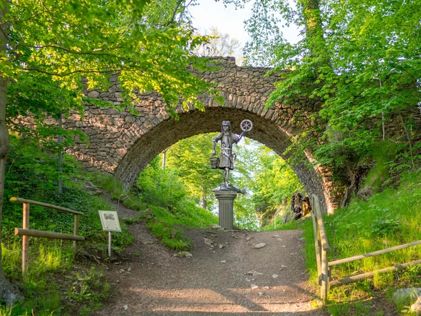 Götze Krodo am Burgberg