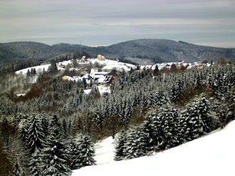 Blick auf Sankt Andreasberg im Winter