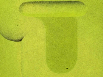 25 1410 Maude Matcha 1616 Ausschnitt red