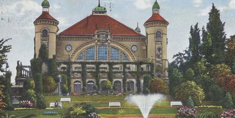 Das ehemalige Palmenhaus, was der Parkanlage den N