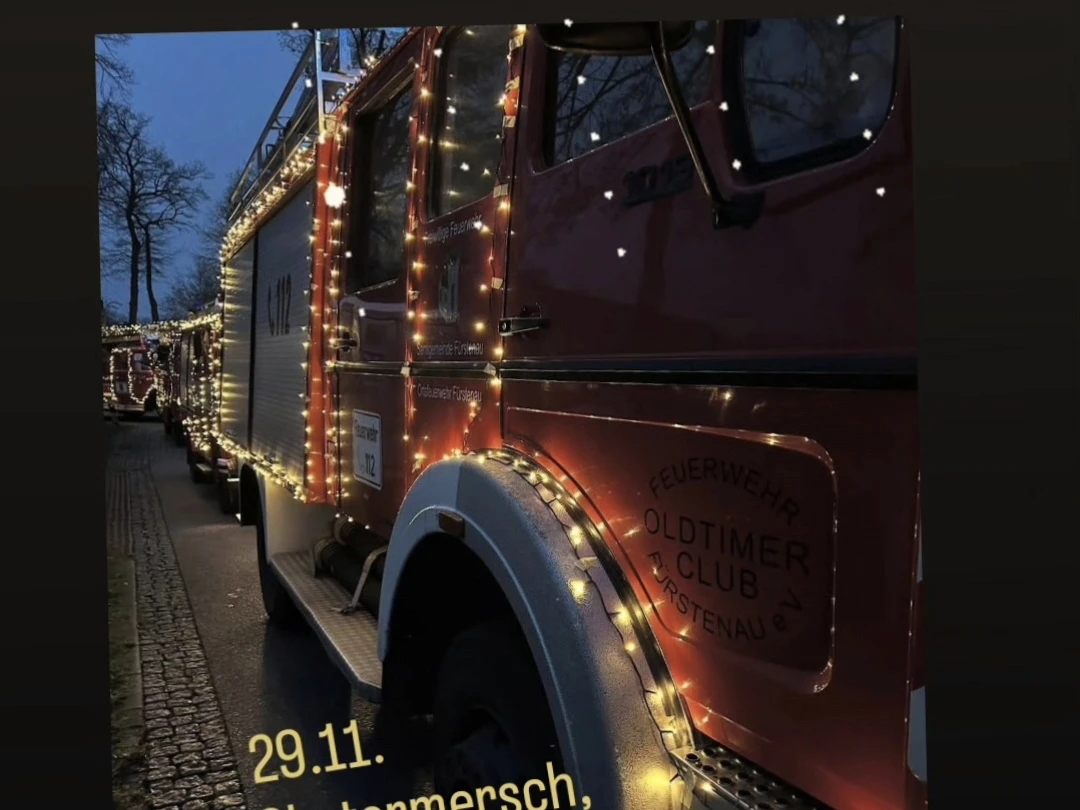 Feuerwehr Oldtimer Lichterfahrt 2025