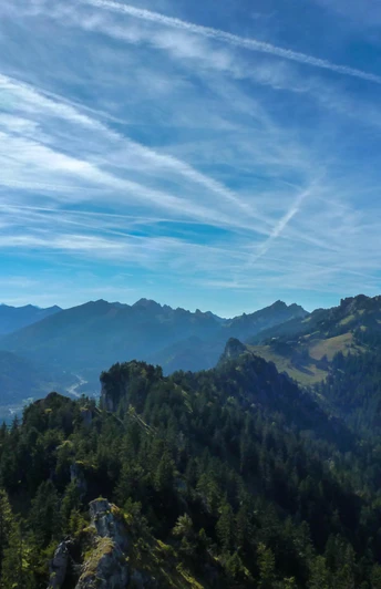 Bergtour - Gratüberschreitung im königlichen Jagdrevier - Blick ins hintere Graswangtal