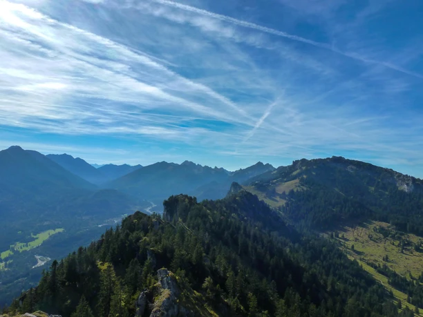 Bergtour - Gratüberschreitung im königlichen Jagdrevier - Blick ins hintere Graswangtal