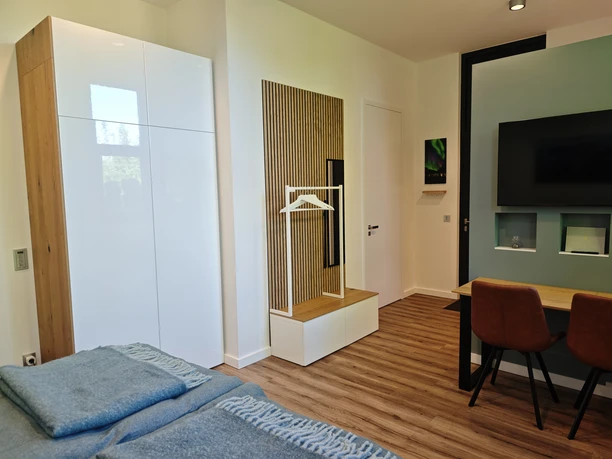 Nordloft Bad Nenndorf - Schlafzimmer mit Sitzmöglichkeit