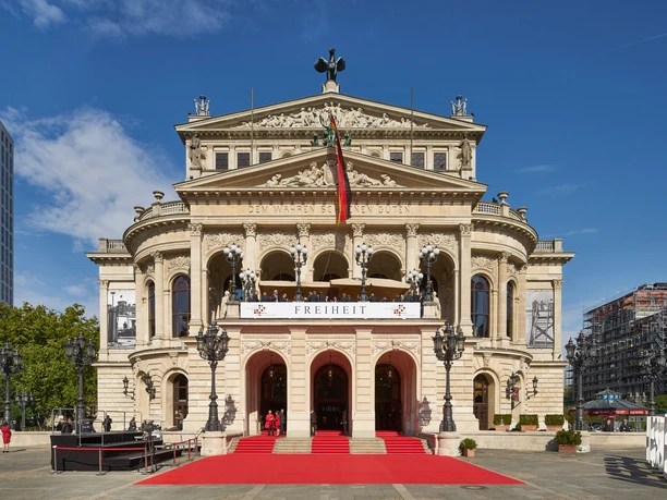 Alte Oper Frankfurt - Front view Front view of the Alte Oper Frankfurt with red carpet.