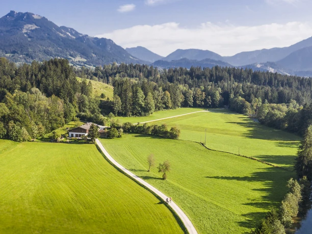 Blick durch das Leitzachtal nach Bayrischzell Sommer-Shooting 2020 Bodensee-Königssee-Radweg