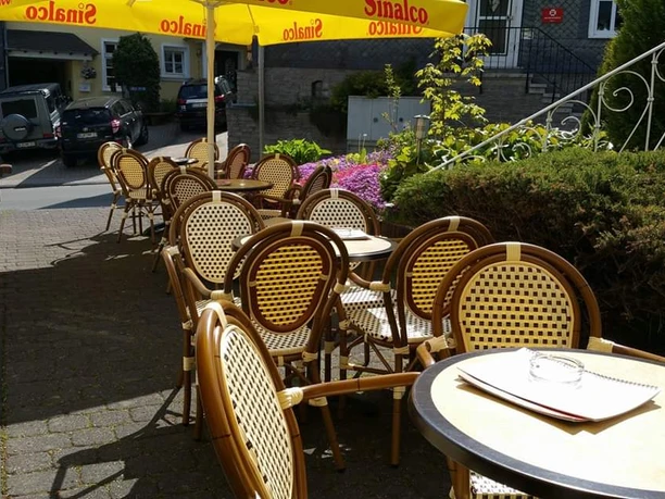 Aussenbereich, Eiscafé San Remo Aussenbereich, Eiscafé San Remo