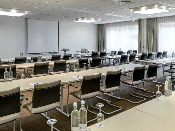 Novotel Frankfurt City - Conference room Spacious, bright conference room with modern technology in the Novotel.