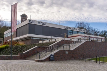 DAS MINSK Kunsthaus in Potsdam Blick auf die Außenfassade des Museums "DAS MINSK Kunsthaus in Potsdam"