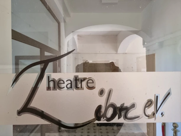 Theatre Libre Schriftzug Theatre Libre