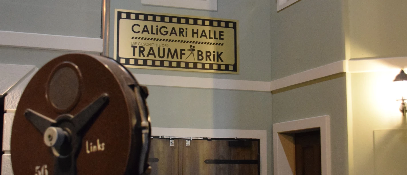 Filmpark Babelsberg-Caligarihalle Blick in die Caligarihalle im Filmpark Babelsberg